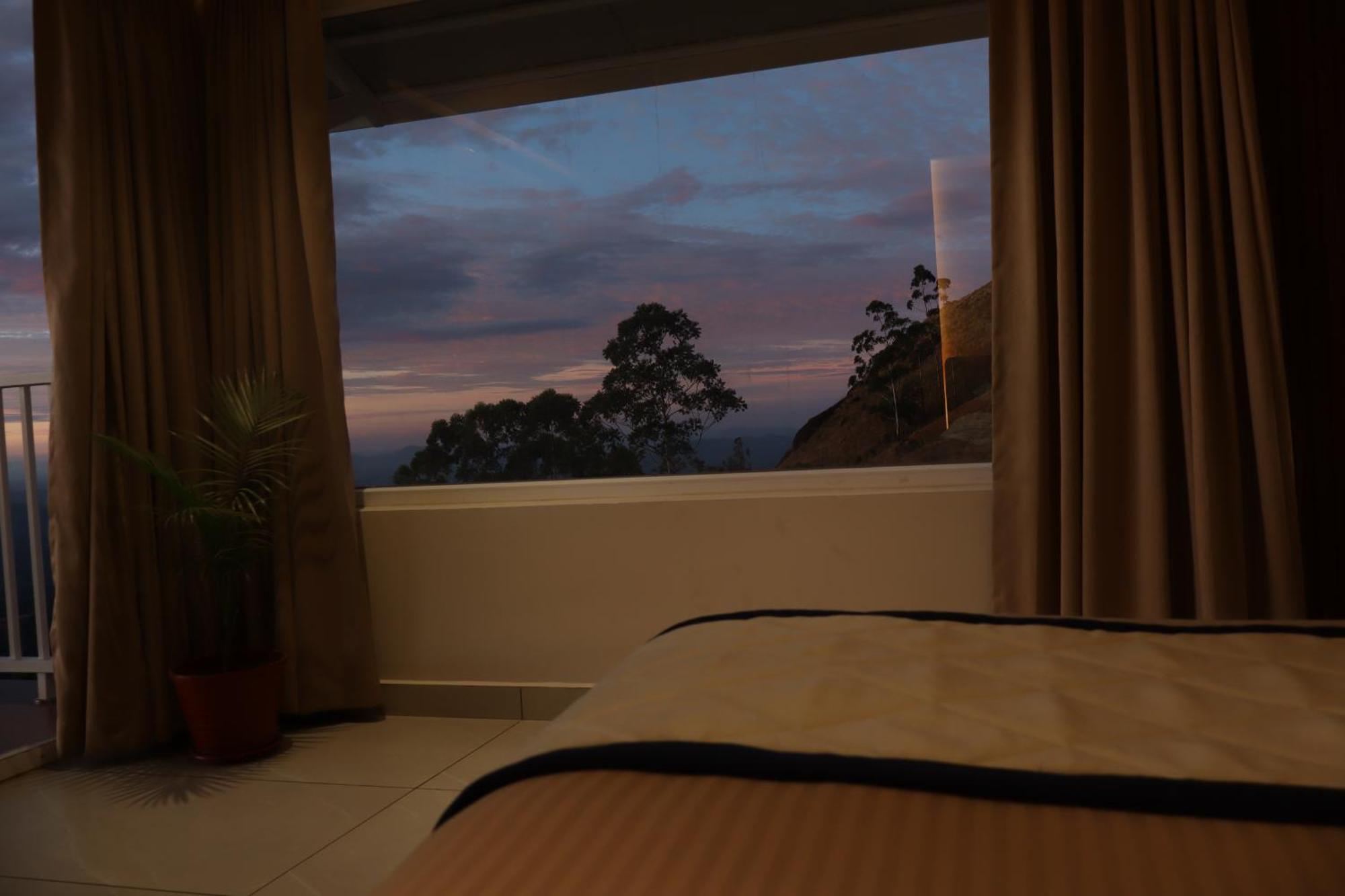 Hotel The Clouds End Devikolam Exterior foto